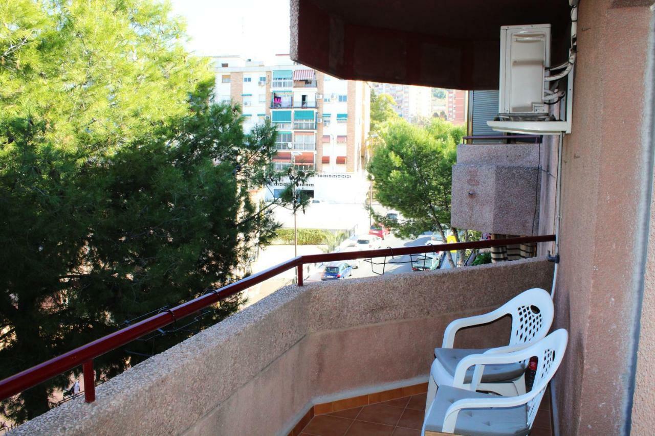 Apartamento Con Parking Gratuito Málaga Buitenkant foto