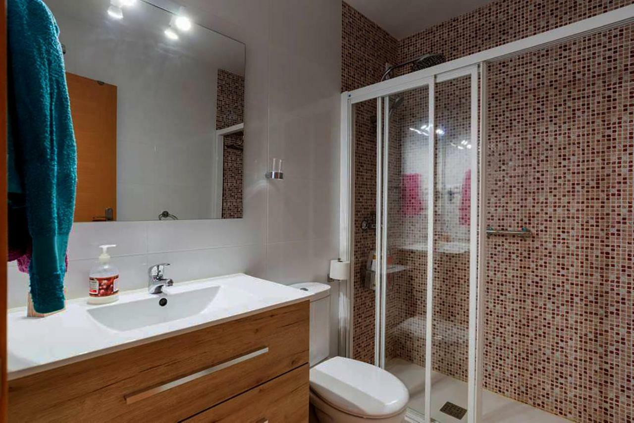 Apartamento Con Parking Gratuito Málaga Buitenkant foto